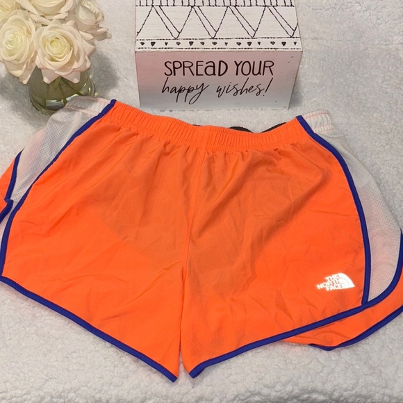 The North Face Orange Athletic Shorts Lightweight Retro Design - Picture 1 of 5